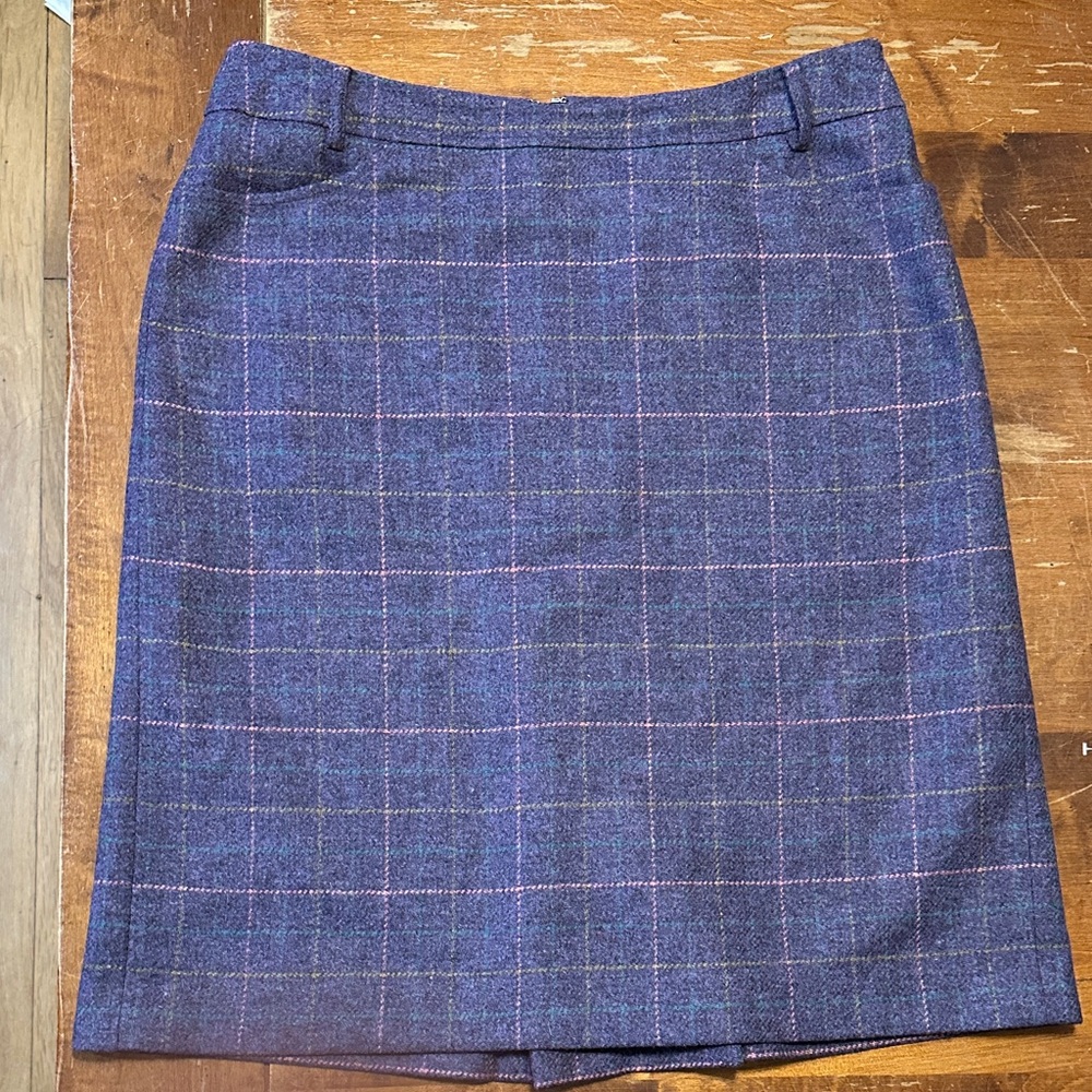Lands End Women's Skirt 100% wool shell Like New Size 12